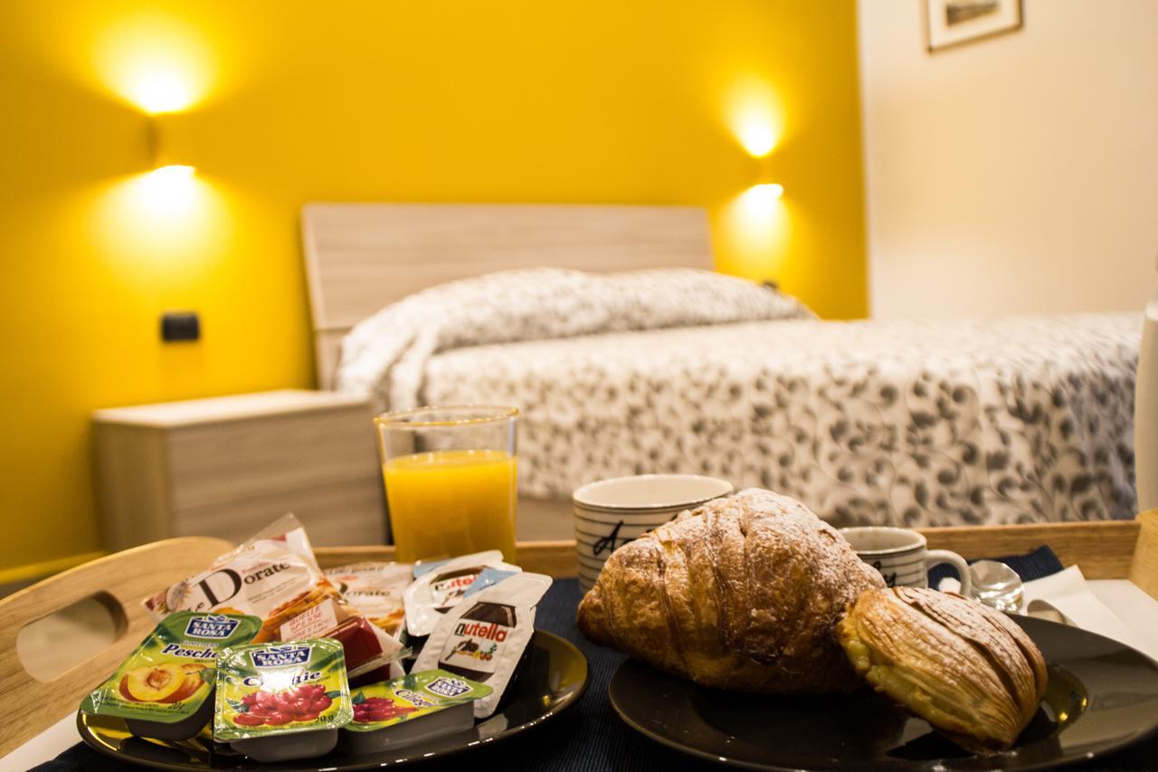 Bed and Breakfast Interno 10 Cavour Neapol Zewnętrze zdjęcie